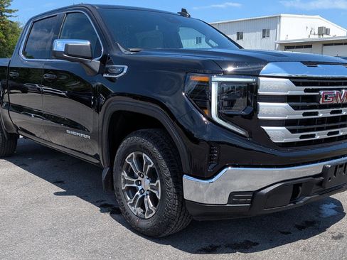 New 2026 GMC Sierra 1500 SLE w/ X31 Off-Road Package AWD/4WD image 4
