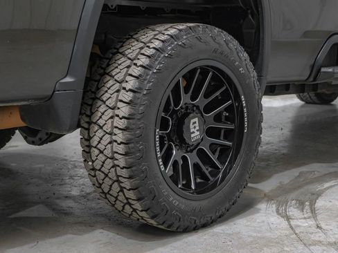 Used 2022 Chevrolet Silverado 2500 W/T w/ WT Convenience Package image 59