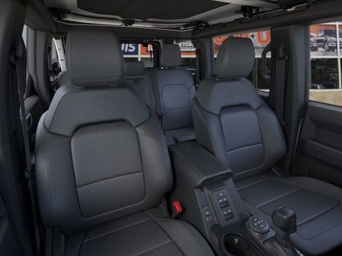 New 2025 Ford Bronco Badlands image 10
