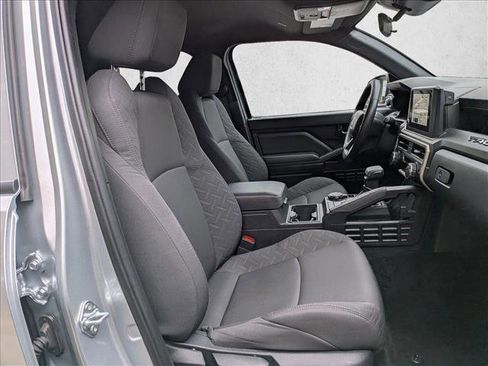 Used 2025 Toyota Tacoma SR image 16