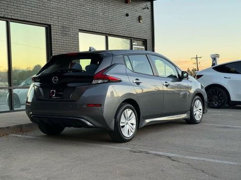 Used 2023 Nissan Leaf S image 13