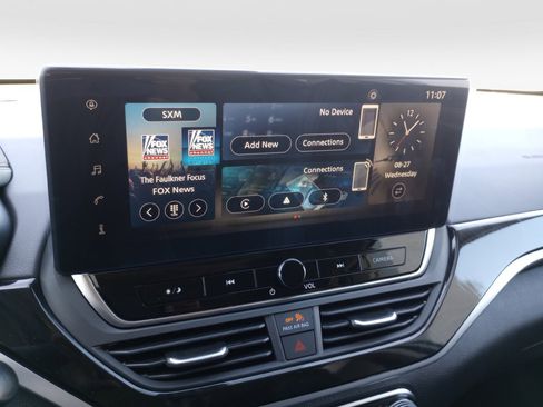 New 2025 Nissan Altima 2.5 SR w/ SR Premium Package image 16