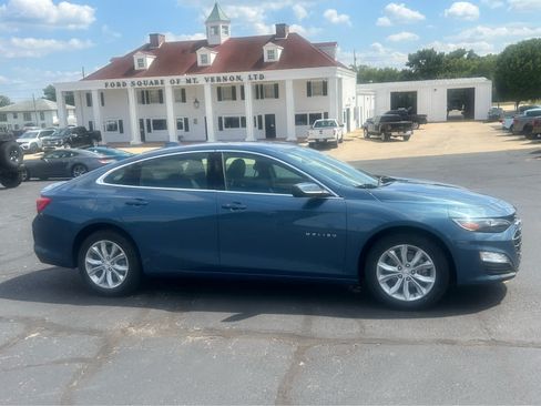 Used 2025 Chevrolet Malibu LT FWD image 4