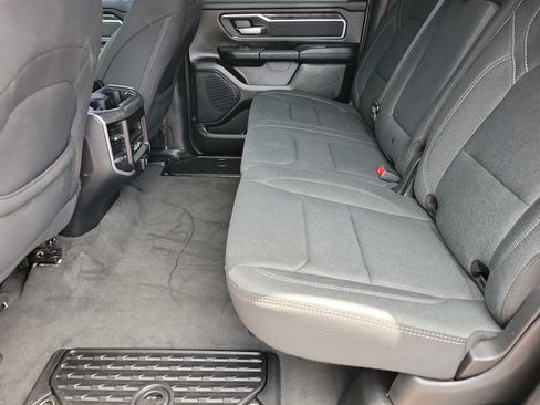 Used 2020 RAM 1500 Big Horn AWD/4WD image 7