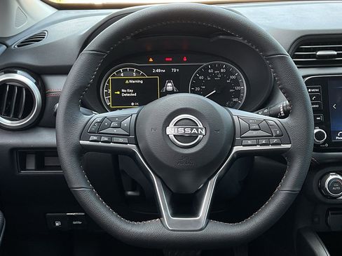 New 2025 Nissan Versa SR w/ Trunk Package image 19