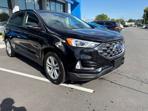 Used 2019 Ford Edge SEL w/ Equipment Group 201A AWD/4WD image 4
