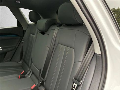 Used 2025 Audi Q5 Premium w/ Convenience Package AWD/4WD image 14