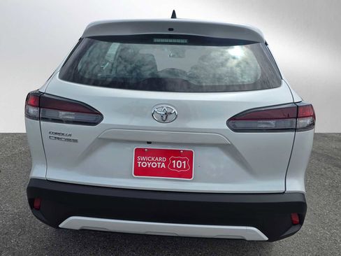 New 2026 Toyota Corolla Cross L FWD image 4