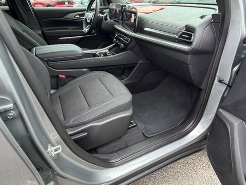 Certified 2026 Chevrolet Traverse LT image 16