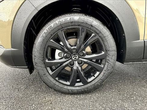 New 2025 MAZDA CX-30 Carbon image 7