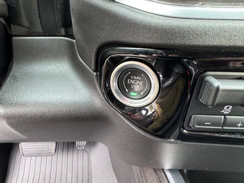 Used 2023 Chevrolet Silverado 1500 LTZ image 31