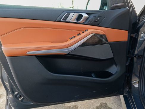 Used 2022 BMW X5 M50i w/ Executive Package image 18