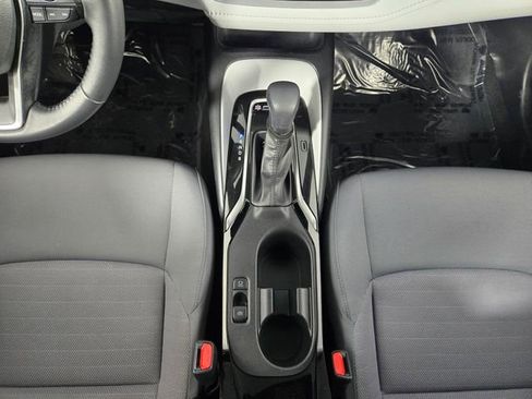 Used 2025 Toyota Corolla SE image 24