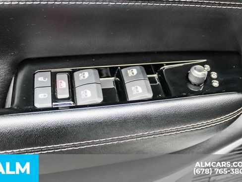 Used 2024 Jeep Wagoneer Series II w/ Flexible Seating Group image 43