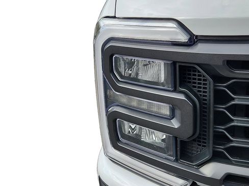 Used 2024 Ford F250 XL w/ STX Appearance Package image 10