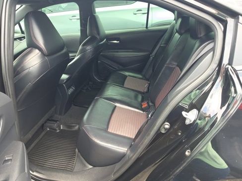 Used 2025 Toyota Corolla XSE FWD image 5