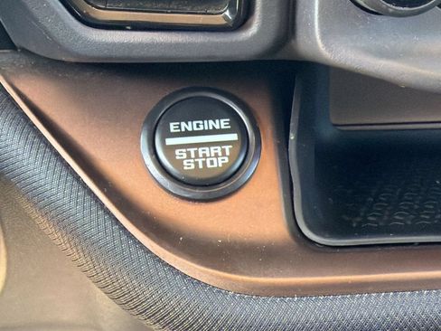 Used 2022 Ford Bronco Sport Outer Banks w/ Tech Package AWD/4WD image 17