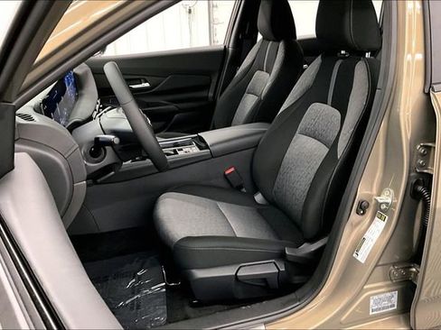 New 2026 Nissan Sentra SV w/ SV Convenience Package FWD image 10