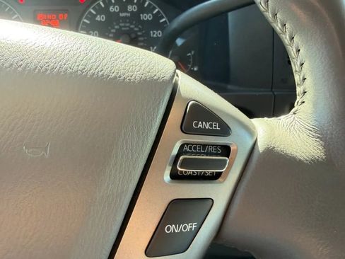 Used 2016 Nissan NV 3500 SL image 20