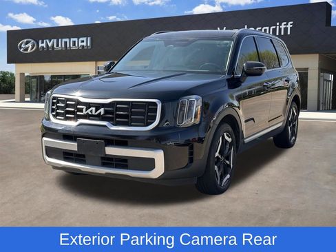 Used 2023 Kia Telluride S image 5