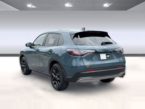 Used 2024 Honda HR-V Sport image 3