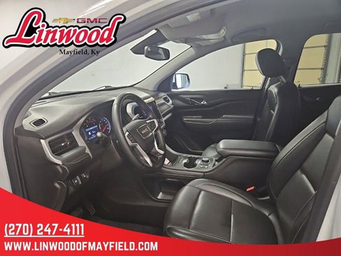 Used 2023 GMC Acadia SLT FWD image 11