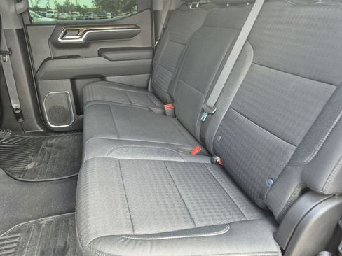 Used 2022 GMC Sierra 1500 SLE AWD/4WD image 17