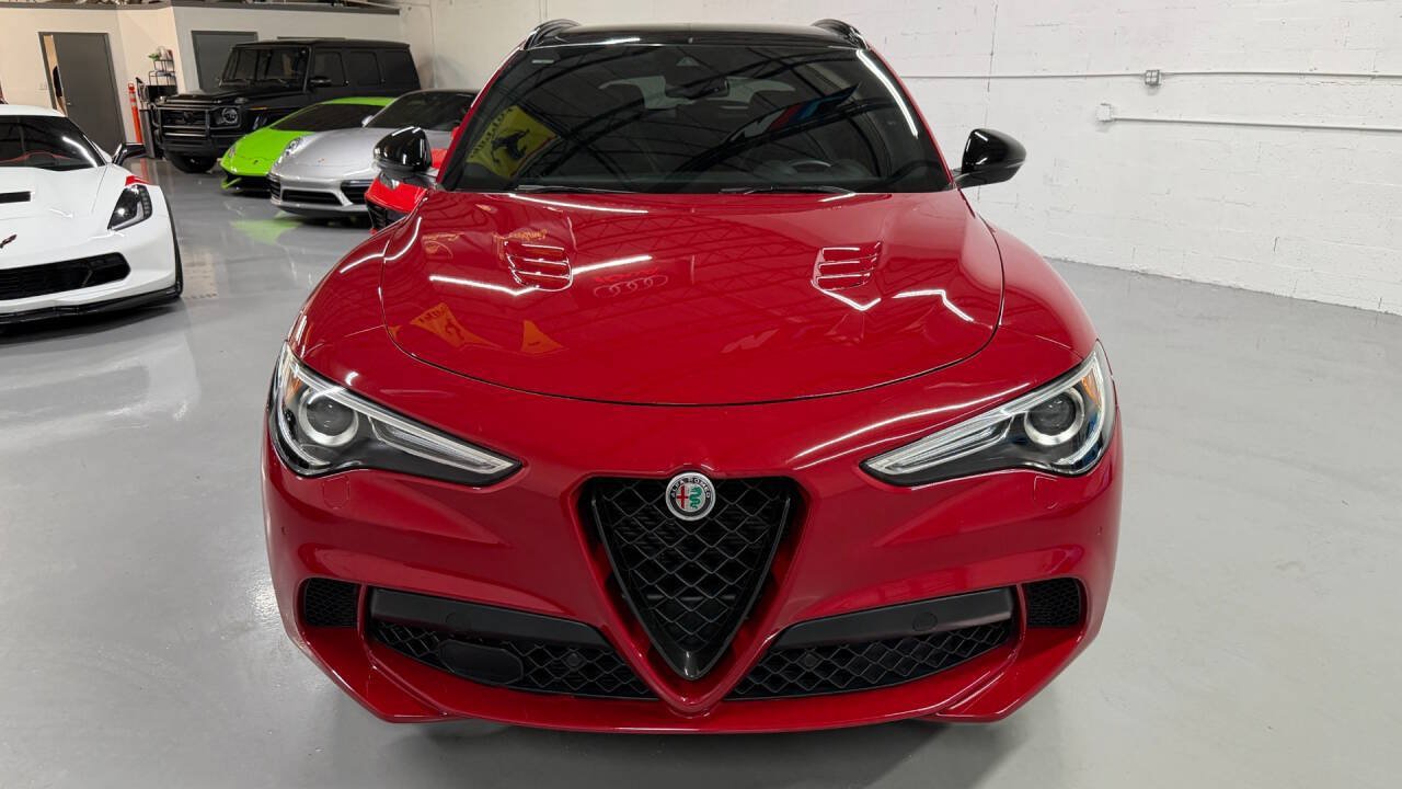 Used 2022 Alfa Romeo Stelvio Quadrifoglio w/ Active Assist Plus Package AWD/4WD image 29