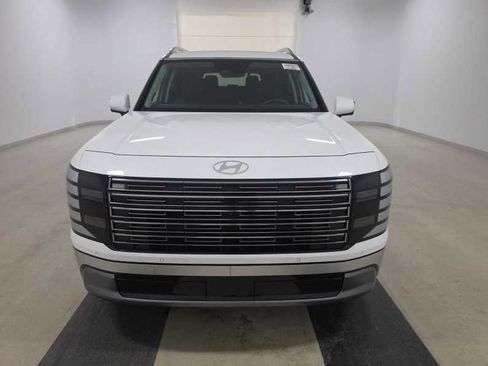 Certified 2026 Hyundai Palisade Limited AWD/4WD image 11