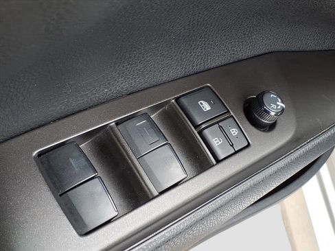 Used 2024 Toyota Camry LE image 12