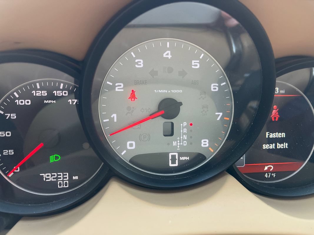 Used 2014 Porsche Cayenne S AWD/4WD image 27