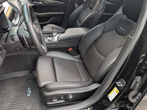 Used 2024 Cadillac CT5 V w/ Premium Package RWD image 17