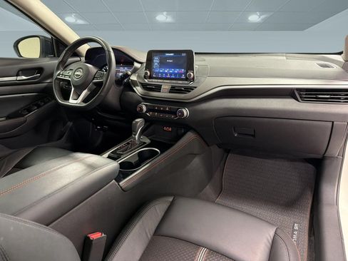 Used 2024 Nissan Altima 2.5 SR FWD image 30