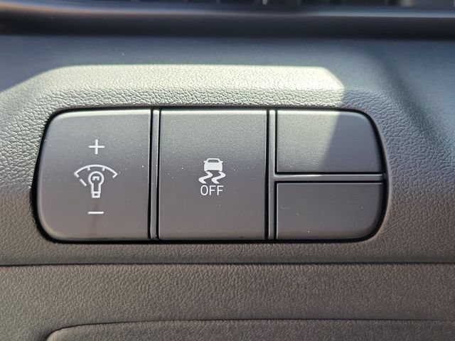 New 2026 Hyundai Elantra Sport FWD image 18