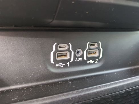 Certified 2020 RAM 1500 Laramie image 29