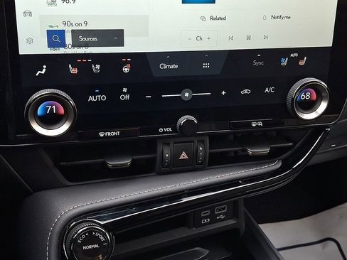 Used 2022 Lexus NX 350 AWD image 16