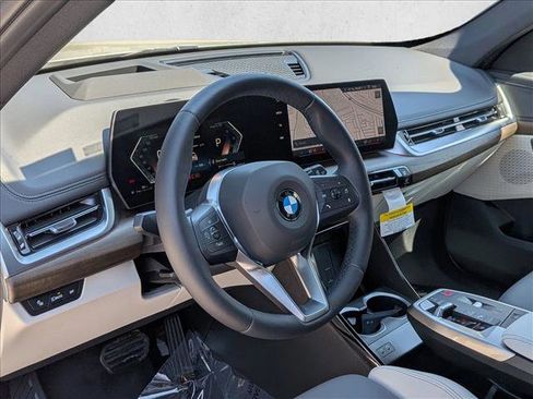 New 2026 BMW X1 xDrive28i AWD/4WD image 3