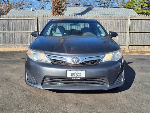 Used 2012 Toyota Camry LE image 27