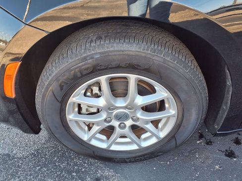 Used 2024 Chrysler Voyager LX image 24