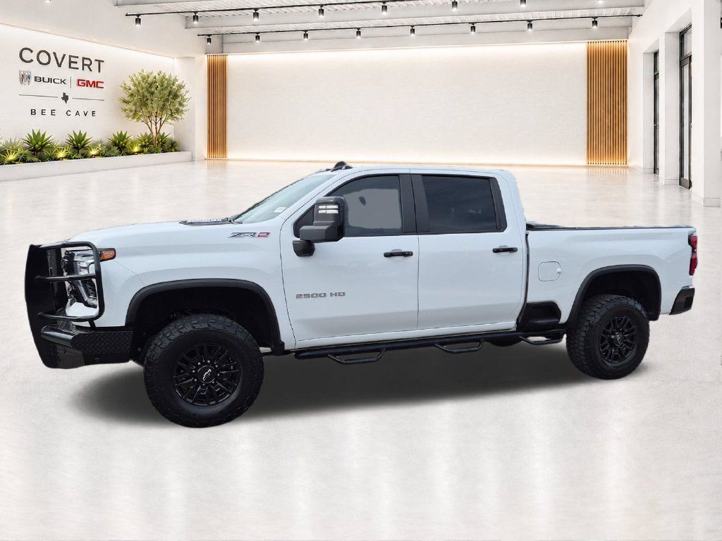 Used 2025 Chevrolet Silverado 2500 ZR2 w/ Technology Package AWD/4WD image 5