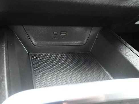Used 2026 Chevrolet Equinox LT FWD image 31