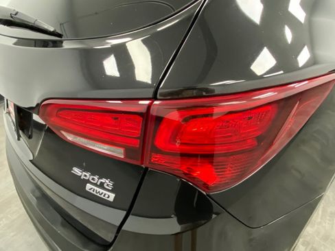 Used 2018 Hyundai Santa Fe Sport AWD/4WD image 14
