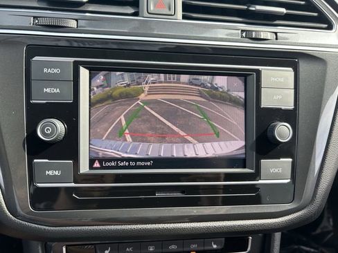 Certified 2023 Volkswagen Tiguan S AWD/4WD image 13