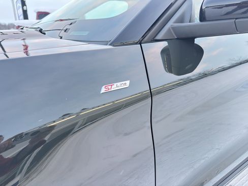 Used 2022 Ford Explorer ST-Line w/ Class IV Trailer Tow Package image 6