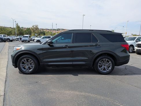 Used 2022 Ford Explorer XLT w/ Equipment Group 202A AWD/4WD image 7