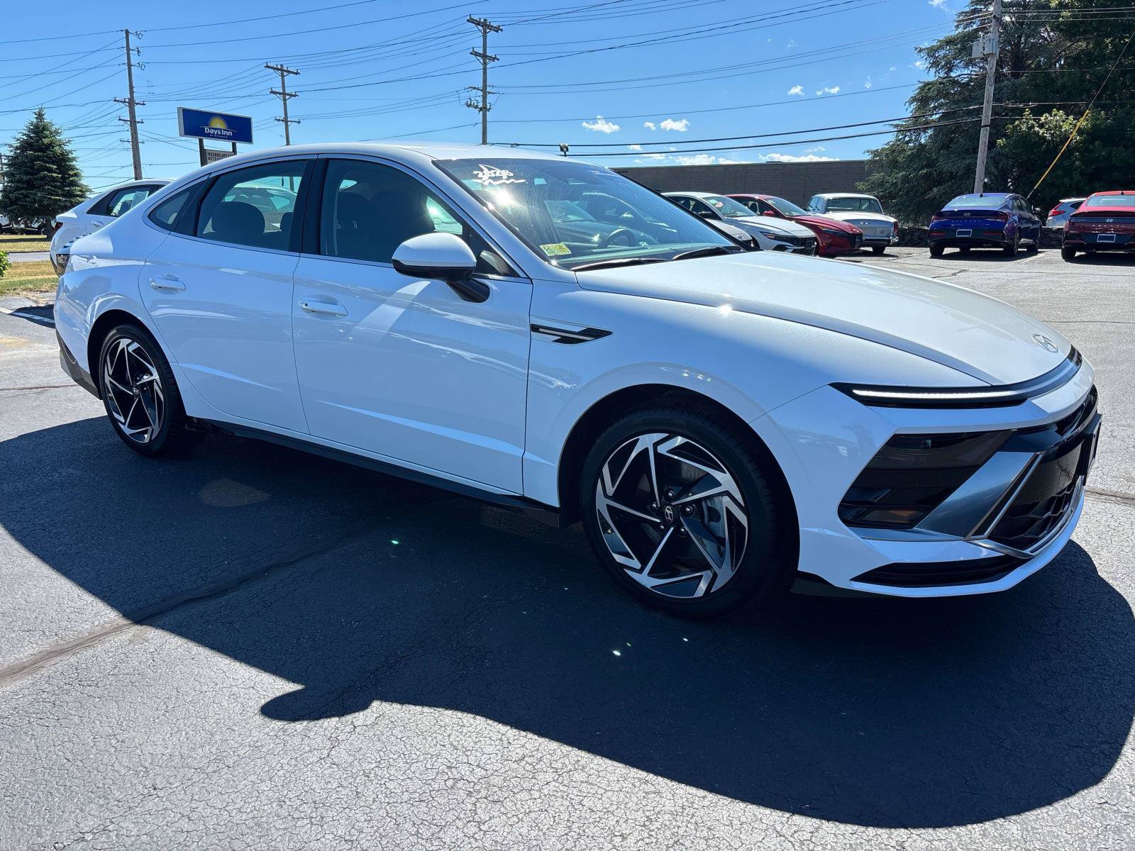 Used 2026 Hyundai Sonata SEL FWD image 6