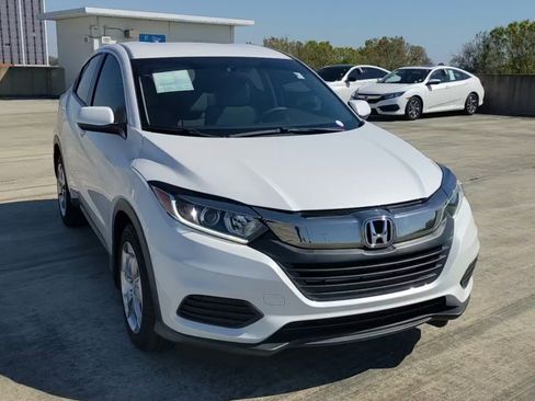 Used 2019 Honda HR-V LX image 3