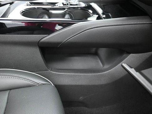 Certified 2024 Buick Envision Avenir image 34