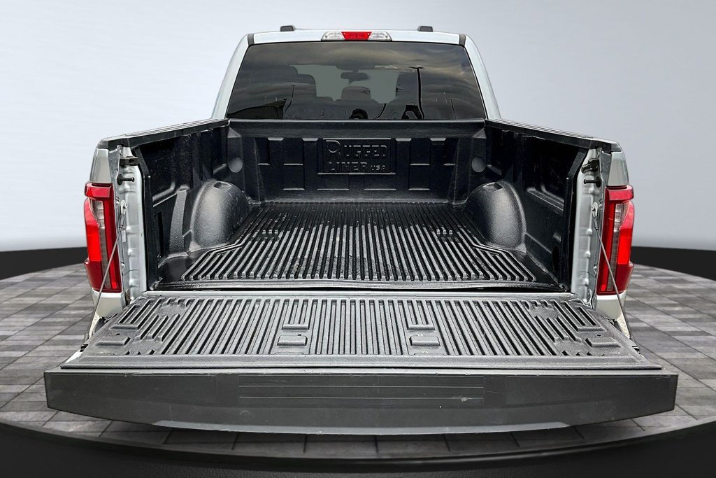Used 2025 Ford F150 XLT w/ Equipment Group 301A Standard RWD image 8