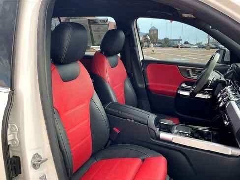 Used 2022 Mercedes-Benz GLB 35 AMG 4MATIC image 13